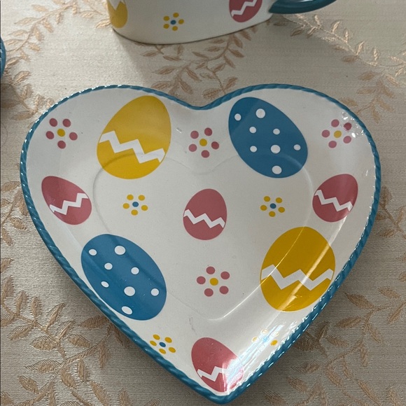 Easter 2for1 Temp-Tations Heart-Shaped mugs w/matching plates excellent - Picture 4 of 8